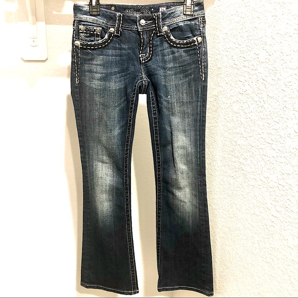 Miss Me Denim - 👖 Like-New 💎 MISS ME Bootcut jeans Size 26 with rhinestones
